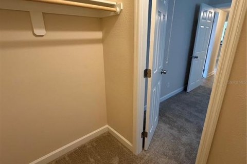 Condo in Saint Petersburg, Florida, 2 bedrooms  № 2239454 - photo 29