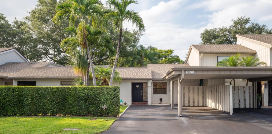 Apartamento en Deerfield Beach, Florida 3 dormitorios, 155.98 m2 № 2087558