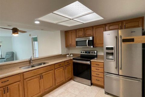 Copropriété à vendre à Clearwater, Floride: 2 chambres, 88.72 m2 № 2330472 - photo 9