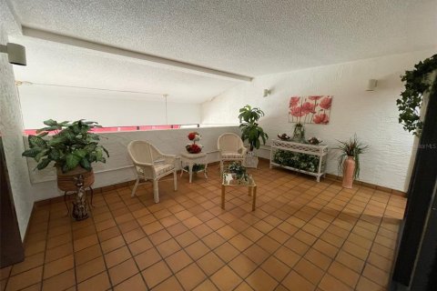 Copropriété à vendre à Clearwater, Floride: 2 chambres, 88.72 m2 № 2330472 - photo 2