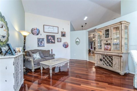 Villa ou maison à vendre à Riverview, Floride: 4 chambres, 217.76 m2 № 2418799 - photo 5