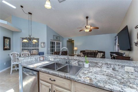 Villa ou maison à vendre à Riverview, Floride: 4 chambres, 217.76 m2 № 2418799 - photo 13