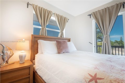 Купить коммерческую недвижимость в Марафон, Флорида 208.47м2, № 2053415 - фото 6