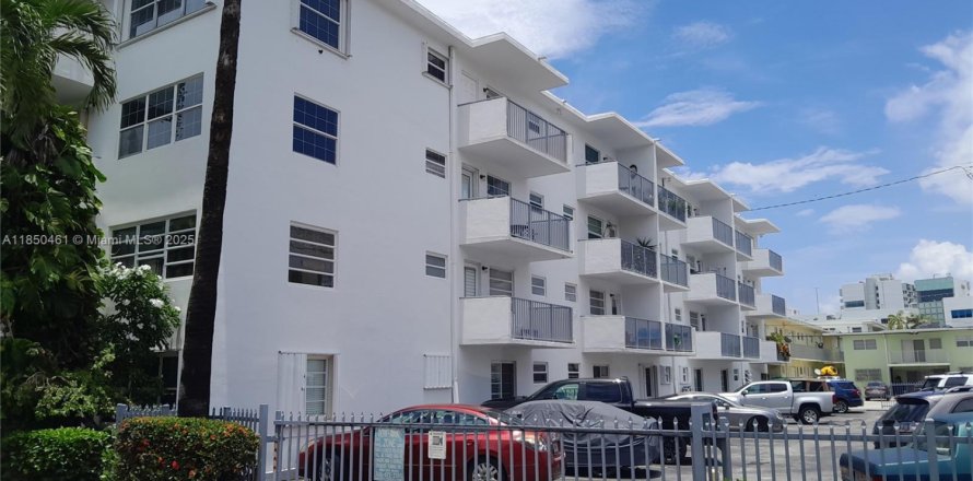 Condo à Miami Beach, Floride, 1 chambre  № 1856796