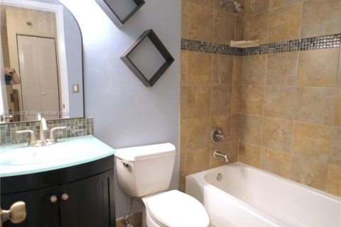 Купить таунхаус в Купер-Сити, Флорида 3 спальни, 138.24м2, № 1968210 - фото 5