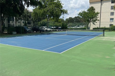 Condo in Tamarac, Florida, 1 bedroom  № 1846016 - photo 30