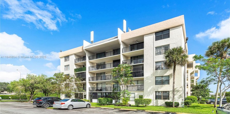 Condo in Tamarac, Florida, 1 bedroom  № 1846016