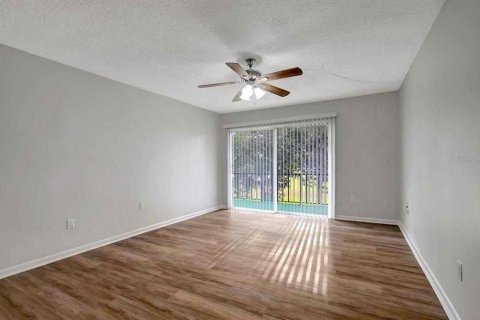 Condo in New Port Richey, Florida, 2 bedrooms  № 1735066 - photo 20