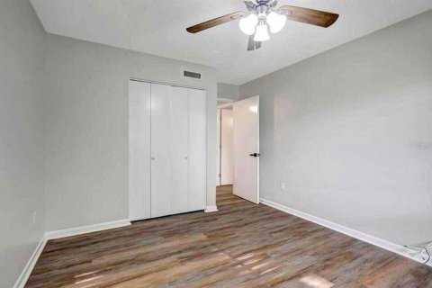 Condo in New Port Richey, Florida, 2 bedrooms  № 1735066 - photo 18