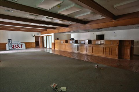 Immobilier commercial à louer à Silver Springs Shores, Floride: 544.59 m2 № 2149759 - photo 2