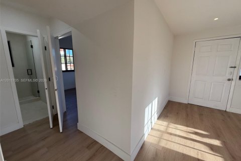 Appartement à louer à Miami, Floride: 2 chambres, 78.97 m2 № 2075316 - photo 7