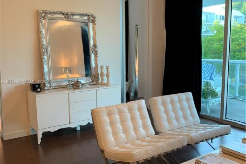 Copropriété à vendre à Miami, Floride: 2 chambres, 109.35 m2 № 2042082 - photo 4