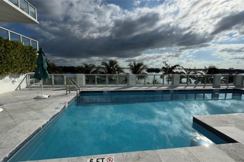 Copropriété à vendre à Miami, Floride: 2 chambres, 109.35 m2 № 2042082 - photo 22