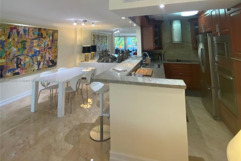 Copropriété à vendre à Key Biscayne, Floride: 2 chambres, 117.06 m2 № 1928123 - photo 3