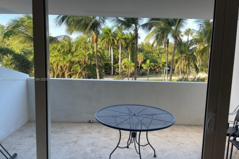 Copropriété à vendre à Key Biscayne, Floride: 2 chambres, 117.06 m2 № 1928123 - photo 11