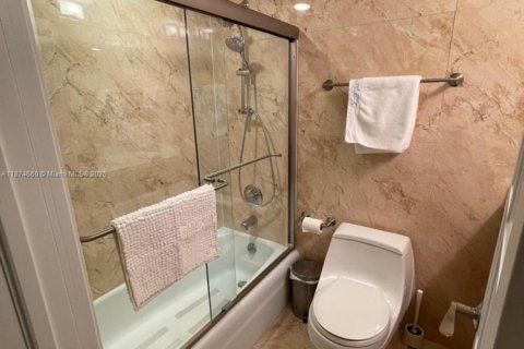 Copropriété à vendre à Key Biscayne, Floride: 2 chambres, 117.06 m2 № 1928123 - photo 12