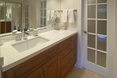 Copropriété à vendre à Key Biscayne, Floride: 2 chambres, 117.06 m2 № 1928123 - photo 9