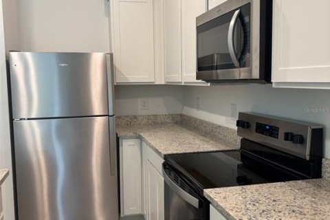 Casa en alquiler en Spring Hill, Florida, 3 dormitorios, 117.8 m2 № 1780728 - foto 6