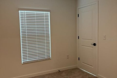 Casa en alquiler en Spring Hill, Florida, 3 dormitorios, 117.8 m2 № 1780728 - foto 10