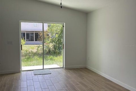 Casa en alquiler en Spring Hill, Florida, 3 dormitorios, 117.8 m2 № 1780728 - foto 8