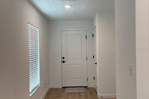 Casa en alquiler en Spring Hill, Florida, 3 dormitorios, 117.8 m2 № 1780728 - foto 3