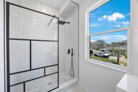 House in Redington Shores, Florida 3 bedrooms, 207.64 sq.m. № 1829998 - photo 29
