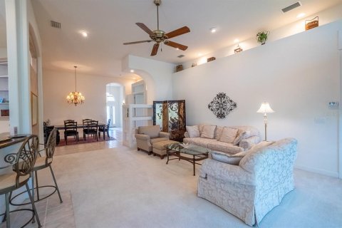 House in Palm Coast, Florida 3 bedrooms, 181.62 sq.m. № 1907740 - photo 17