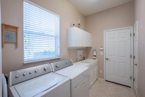 House in Palm Coast, Florida 3 bedrooms, 181.62 sq.m. № 1907740 - photo 24