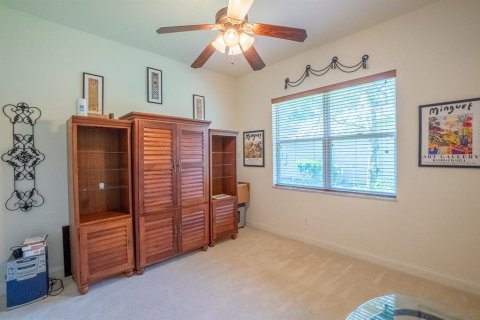 House in Palm Coast, Florida 3 bedrooms, 181.62 sq.m. № 1907740 - photo 11
