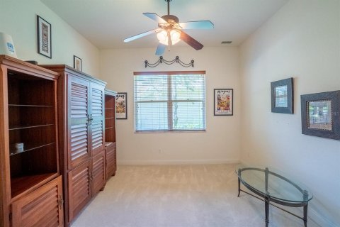 House in Palm Coast, Florida 3 bedrooms, 181.62 sq.m. № 1907740 - photo 10