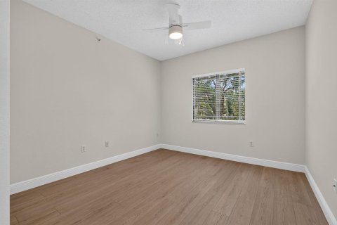 Copropriété à louer à Palm Beach Gardens, Floride: 3 chambres, 129.6 m2 № 2431335 - photo 18