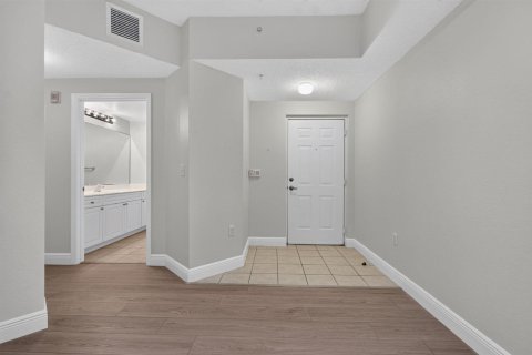 Copropriété à louer à Palm Beach Gardens, Floride: 3 chambres, 129.6 m2 № 2431335 - photo 2