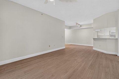 Copropriété à louer à Palm Beach Gardens, Floride: 3 chambres, 129.6 m2 № 2431335 - photo 11