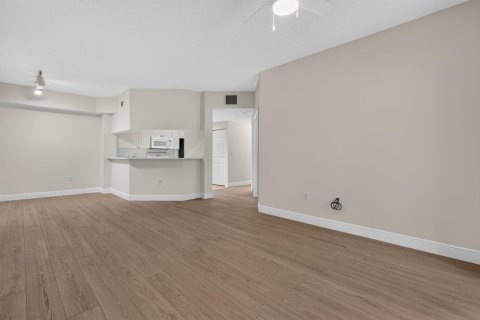 Copropriété à louer à Palm Beach Gardens, Floride: 3 chambres, 129.6 m2 № 2431335 - photo 13