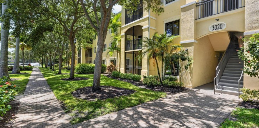 Condo à Palm Beach Gardens, Floride, 3 chambres  № 2431335