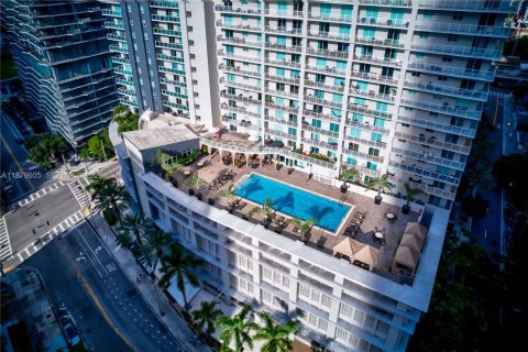 Condo in Miami, Florida, 2 bedrooms № 2080311 - photo 3