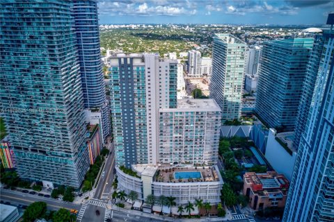 Condo in Miami, Florida, 2 bedrooms № 2080311 - photo 7