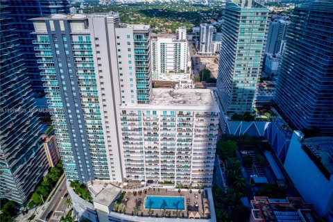 Condo in Miami, Florida, 2 bedrooms № 2080311 - photo 5
