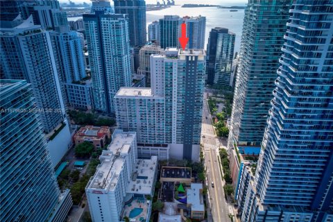 Condo in Miami, Florida, 2 bedrooms № 2080311 - photo 10