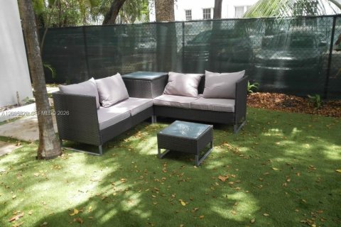House in Miami, Florida 37.16 sq.m. № 2253779 - photo 14