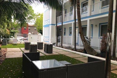 House in Miami, Florida 37.16 sq.m. № 2253779 - photo 18