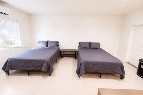 House in Miami, Florida 37.16 sq.m. № 2253779 - photo 5