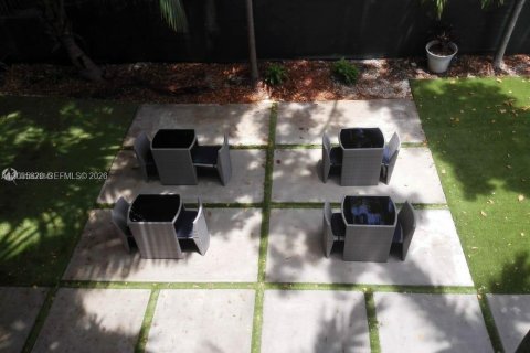 House in Miami, Florida 37.16 sq.m. № 2253779 - photo 17