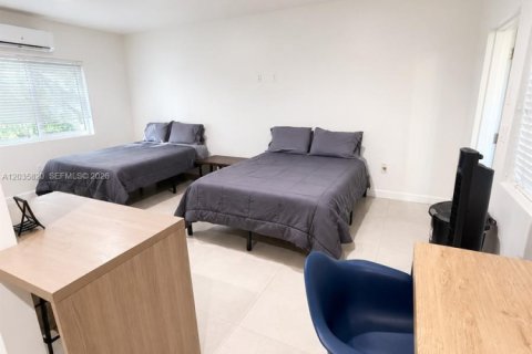 House in Miami, Florida 37.16 sq.m. № 2253779 - photo 4