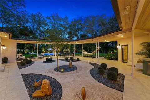House in Miami Shores, Florida 5 bedrooms № 2033492 - photo 14