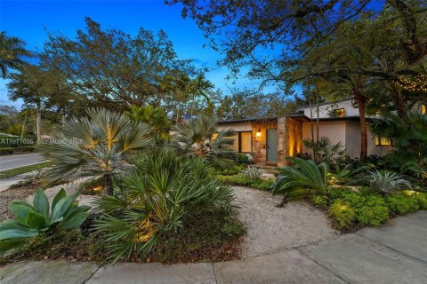 House in Miami Shores, Florida 5 bedrooms № 2033492 - photo 16