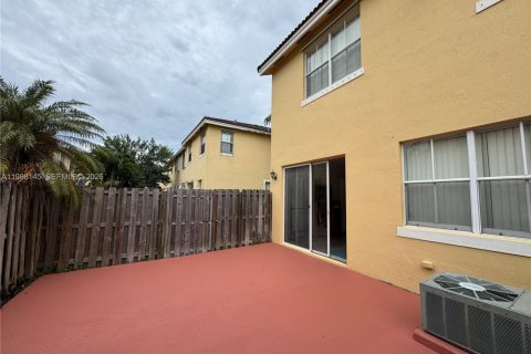 Купить таунхаус в Майами, Флорида 3 спальни, 164.9м2, № 2049031 - фото 25