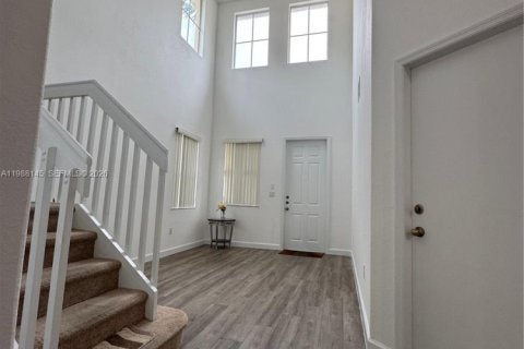 Купить таунхаус в Майами, Флорида 3 спальни, 164.9м2, № 2049031 - фото 5