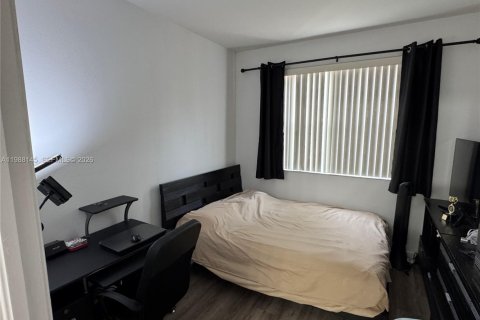 Купить таунхаус в Майами, Флорида 3 спальни, 164.9м2, № 2049031 - фото 13