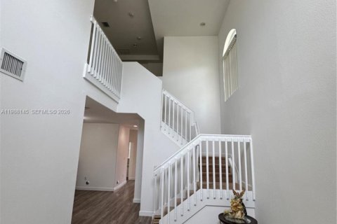 Купить таунхаус в Майами, Флорида 3 спальни, 164.9м2, № 2049031 - фото 3